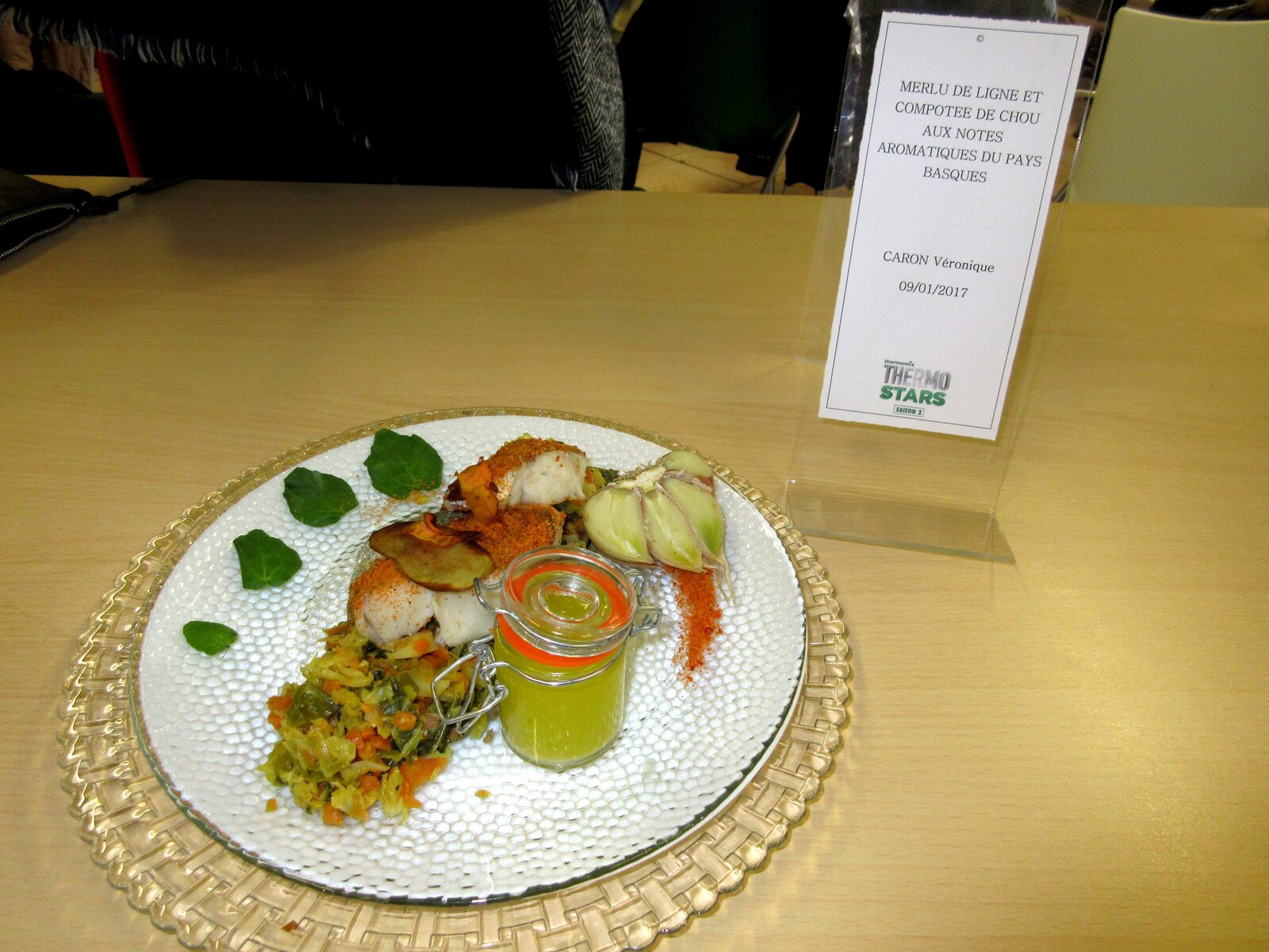 MERLU DE LIGNE ET COMPOTEE DE CHOU AUX NOTES AROMATIQUES DU PAYS BASQUE