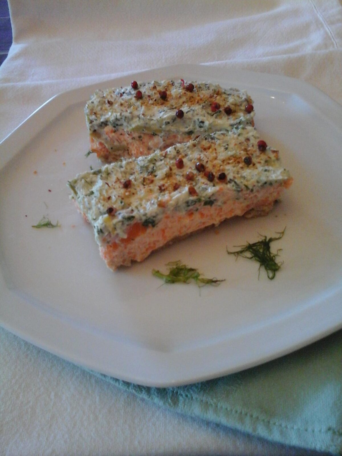 MILLE FEUILLES AVOCAT , saumon