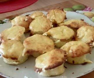 MOELLEUX AUX ASPERGES AU COEUR COULANT SAUCE MORNAY