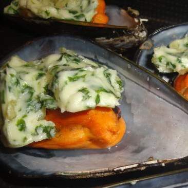 Moules farcies aux amandes