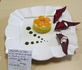 Mousseline de céleri et son émulsion de mâche à l'huile de noix, betterave et chantilly au Bleu de Causse