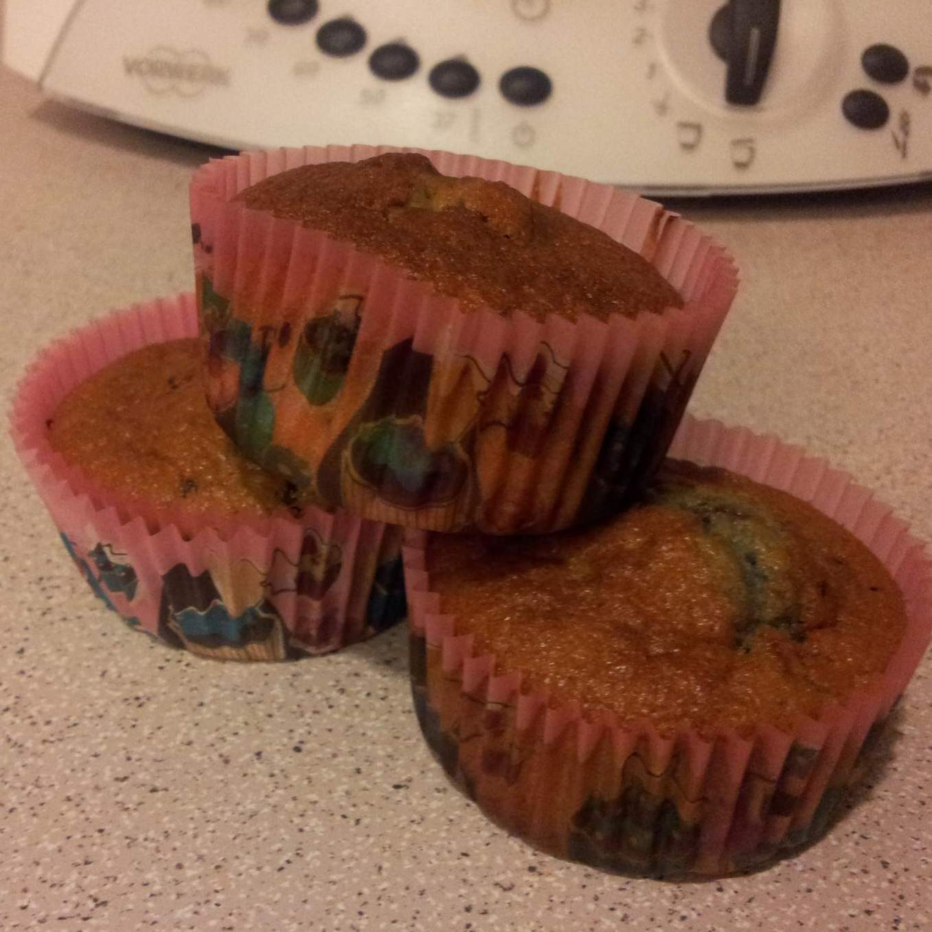 MUFFINS AUX FRUITS ROUGES & CHOCOLAT BLANC
