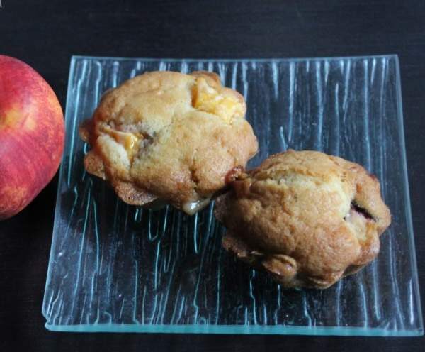 Muffins aux nectarines et au chocolat blanc