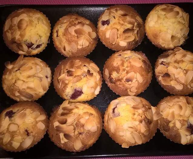 Muffins chocolat blanc framboises amandes