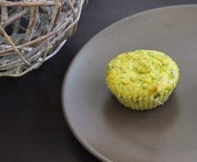 muffins de polenta au chèvre et aux courgettes