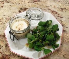 Oeuf sur nid de champignons