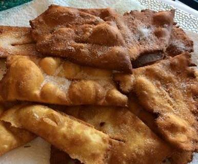 Oreillettes (beignets) provençales pour Mardi Gras