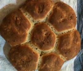 Pain marguerite aux figues