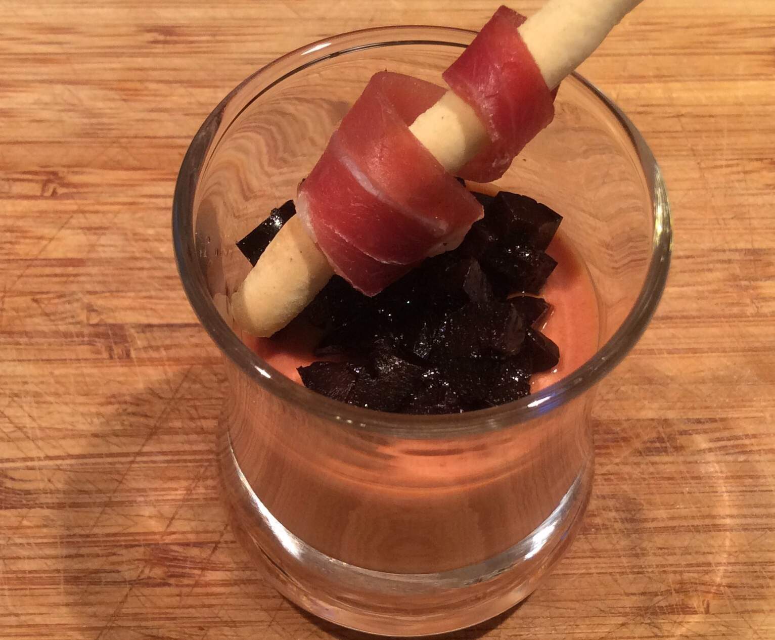 Panna cotta à la tomate et olives