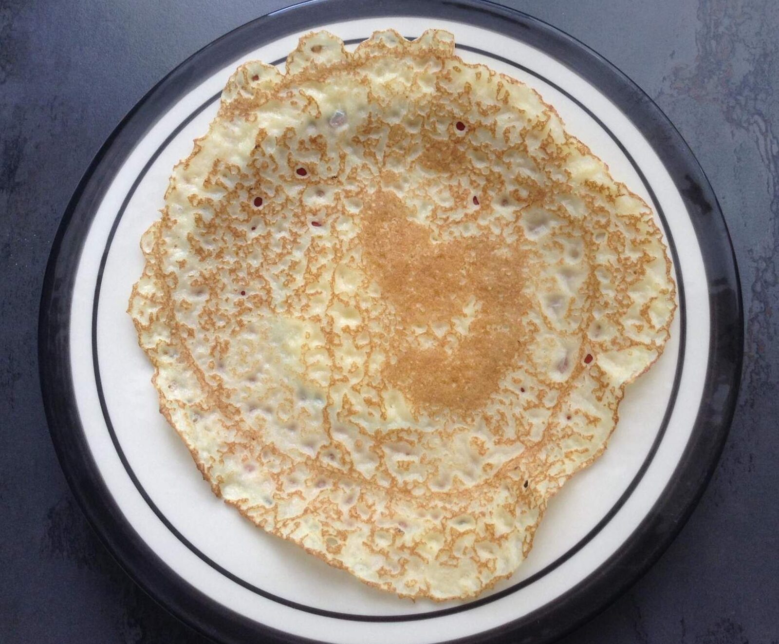 Pâte à crêpes savoureuse