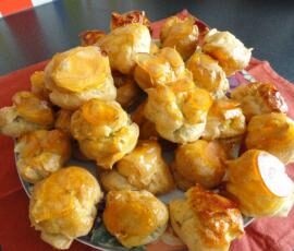 Petits choux caramélisés crème pâtissière au café