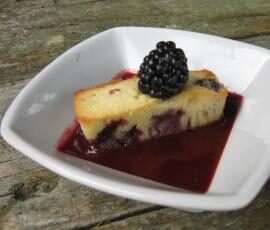 Petits gâteaux fondants aux mûres et son coulis de mûres