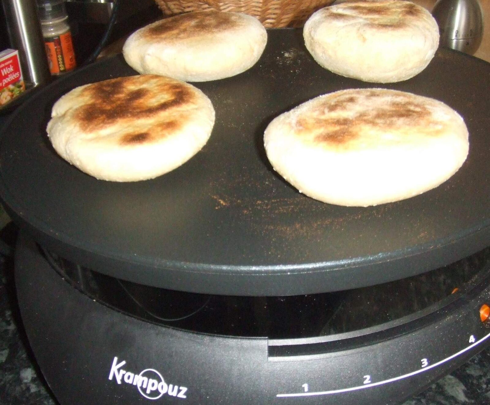 Petits pains rapides à la crépière