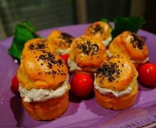 Petits sandwichs au thym et citron, rillettes de sardine à la ricotta