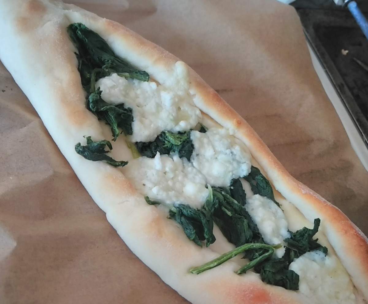 Pide (pizza Turc)