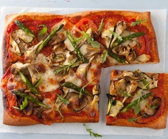 Pizza maison quatre saisons