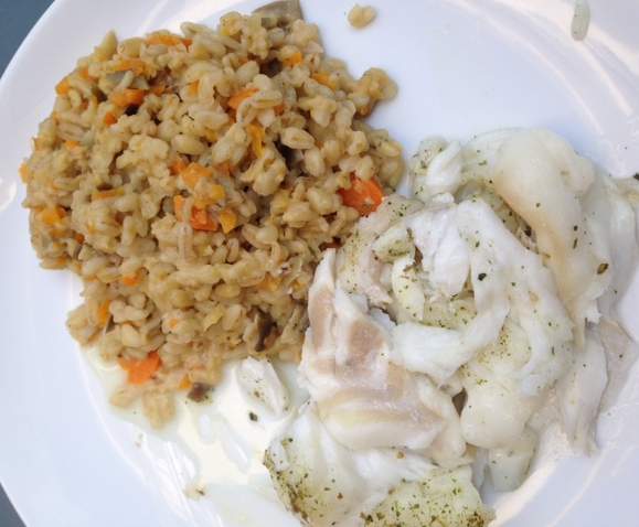 Poisson accompagné de blé et carottes façon risotto