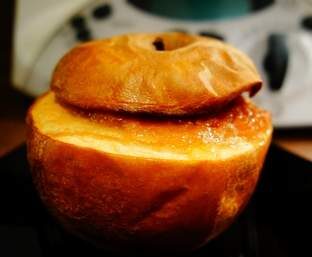 Pomme au four farcie aux spéculoos et à la cassonade