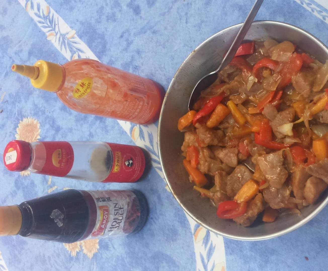 Porc à la chinoise aux légumes sauce piquante