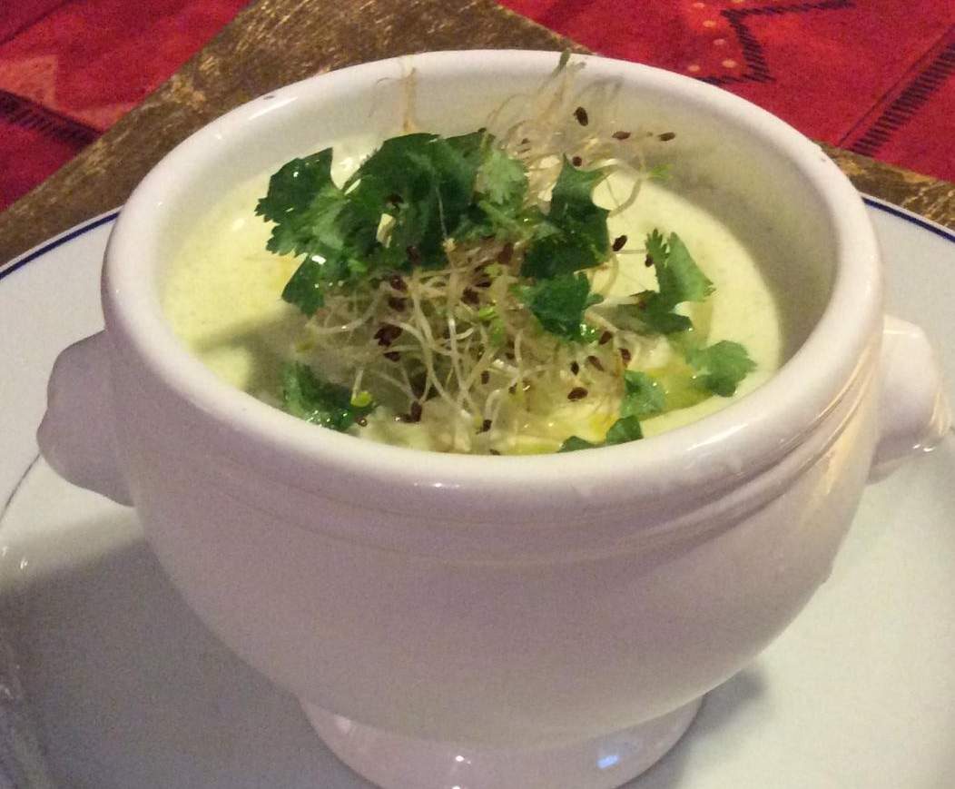 Potage frais au concombre