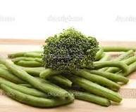 Purée brocoli, haricots verts, semoule pour bébé dès 6 mois