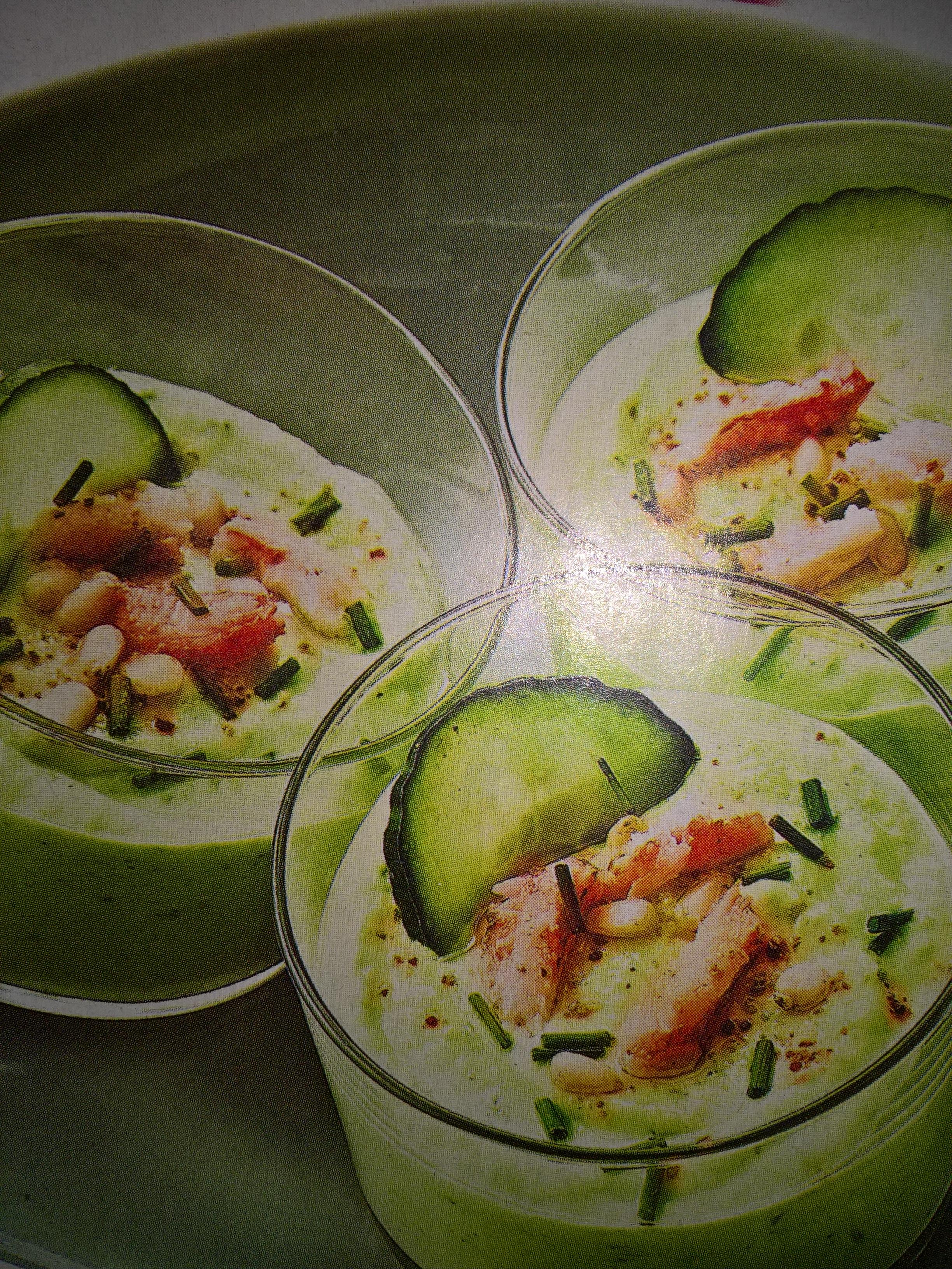 Purée d'avocat au yaourt et au concombre