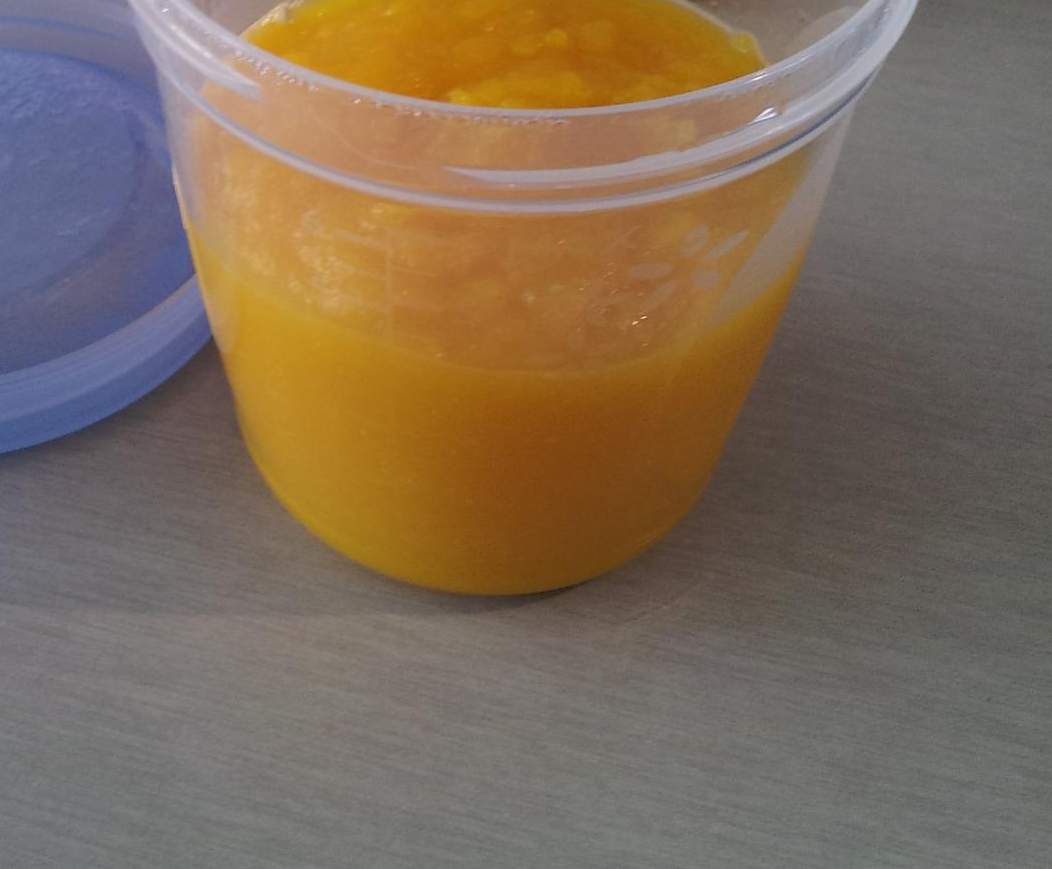 Purée de carottes poireaux navet pour bébé dès 4 mois