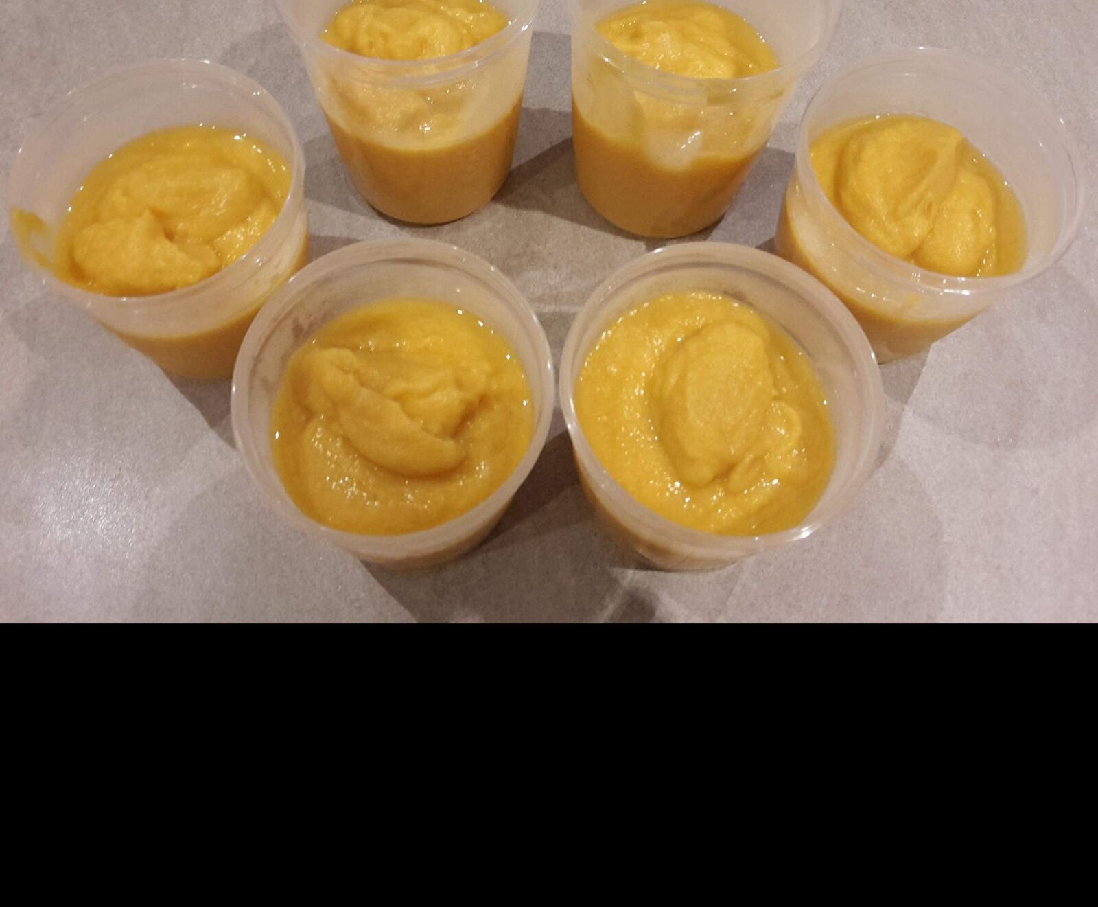 Purée de courgettes, patates douces et poulet pour bébé