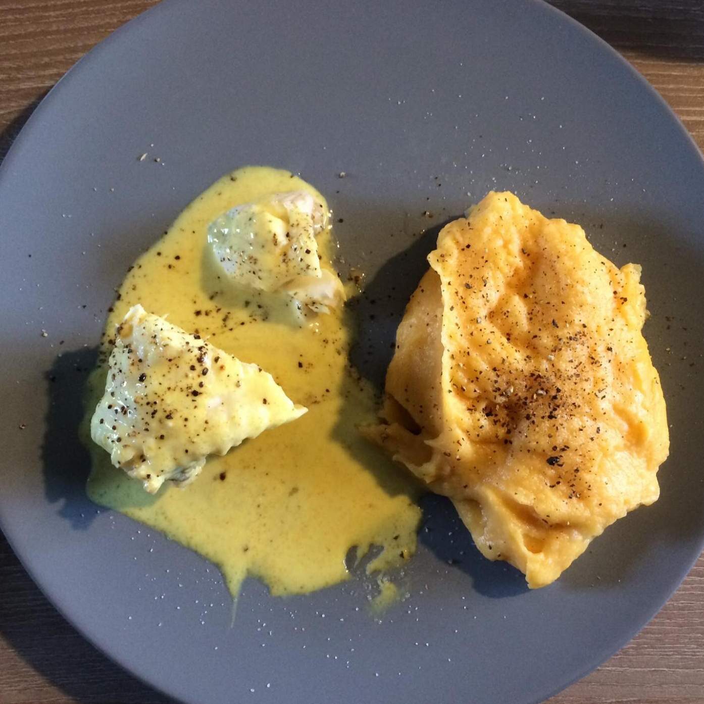 Queue de lotte sauce curry et sa purée de patates douces