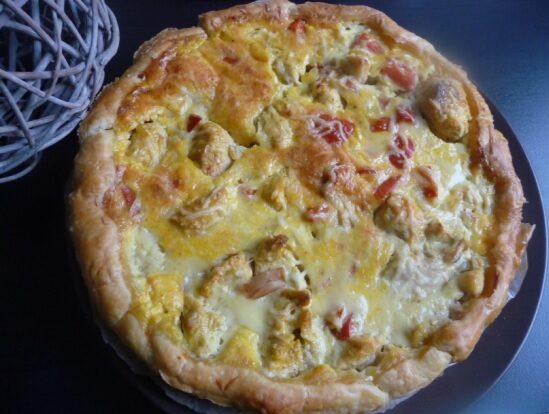 Quiche au poulet, poivron et colombo
