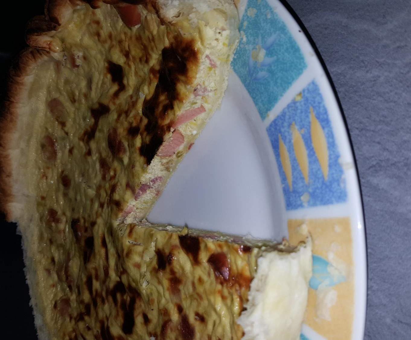 Quiche rapide , Poireaux / Knacki