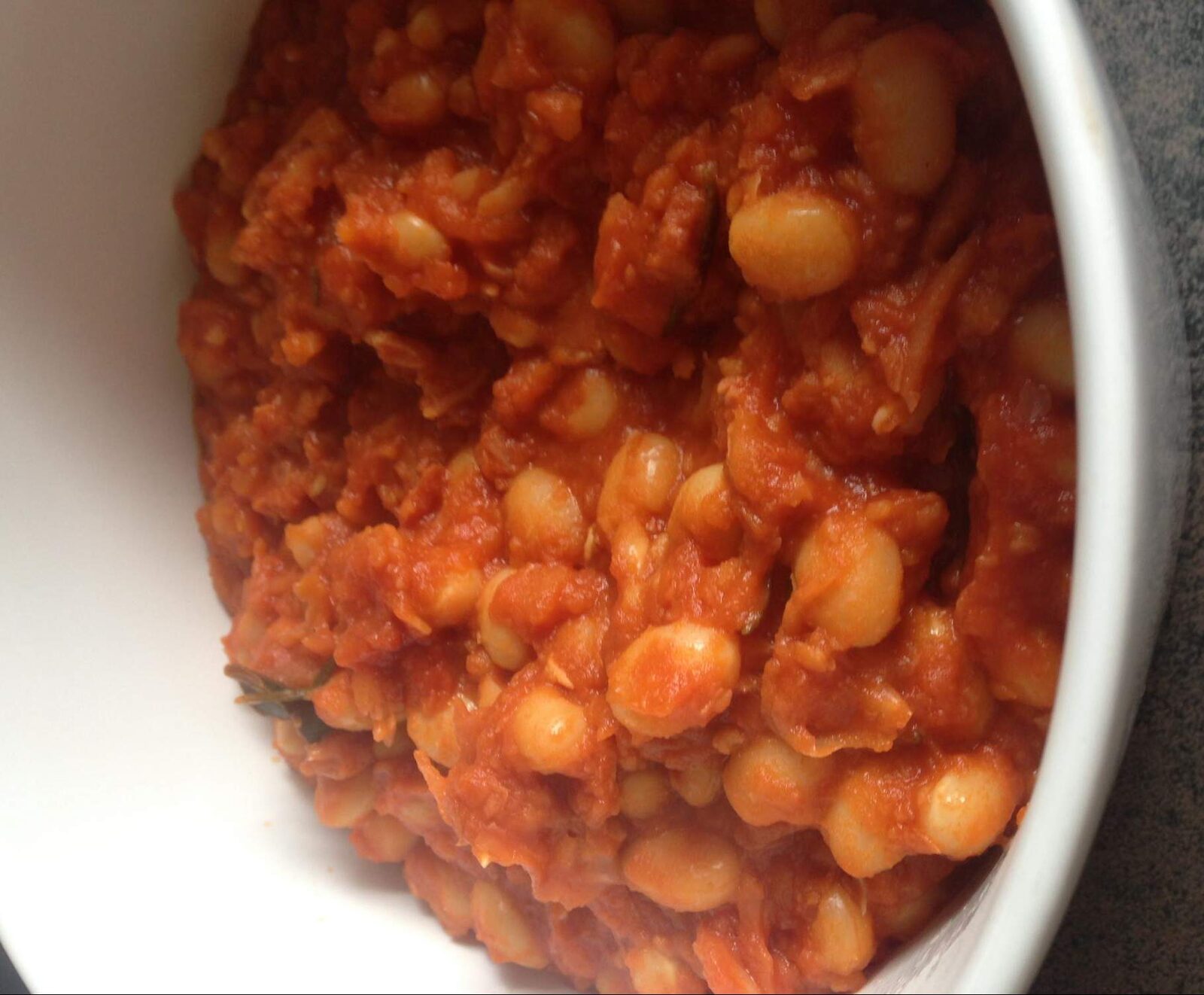 ragoutade de haricots blancs à la tomate