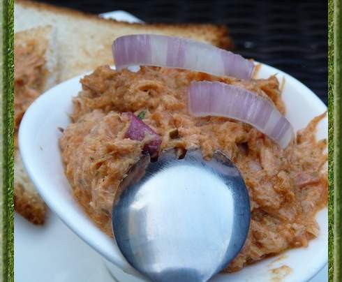Rillettes de thon à la tomate