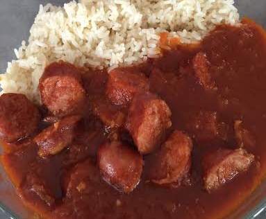 Rougail saucisses AVEC RIZ