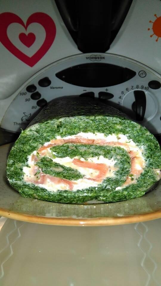 roulé d' épinards au boursin et saumon fumé