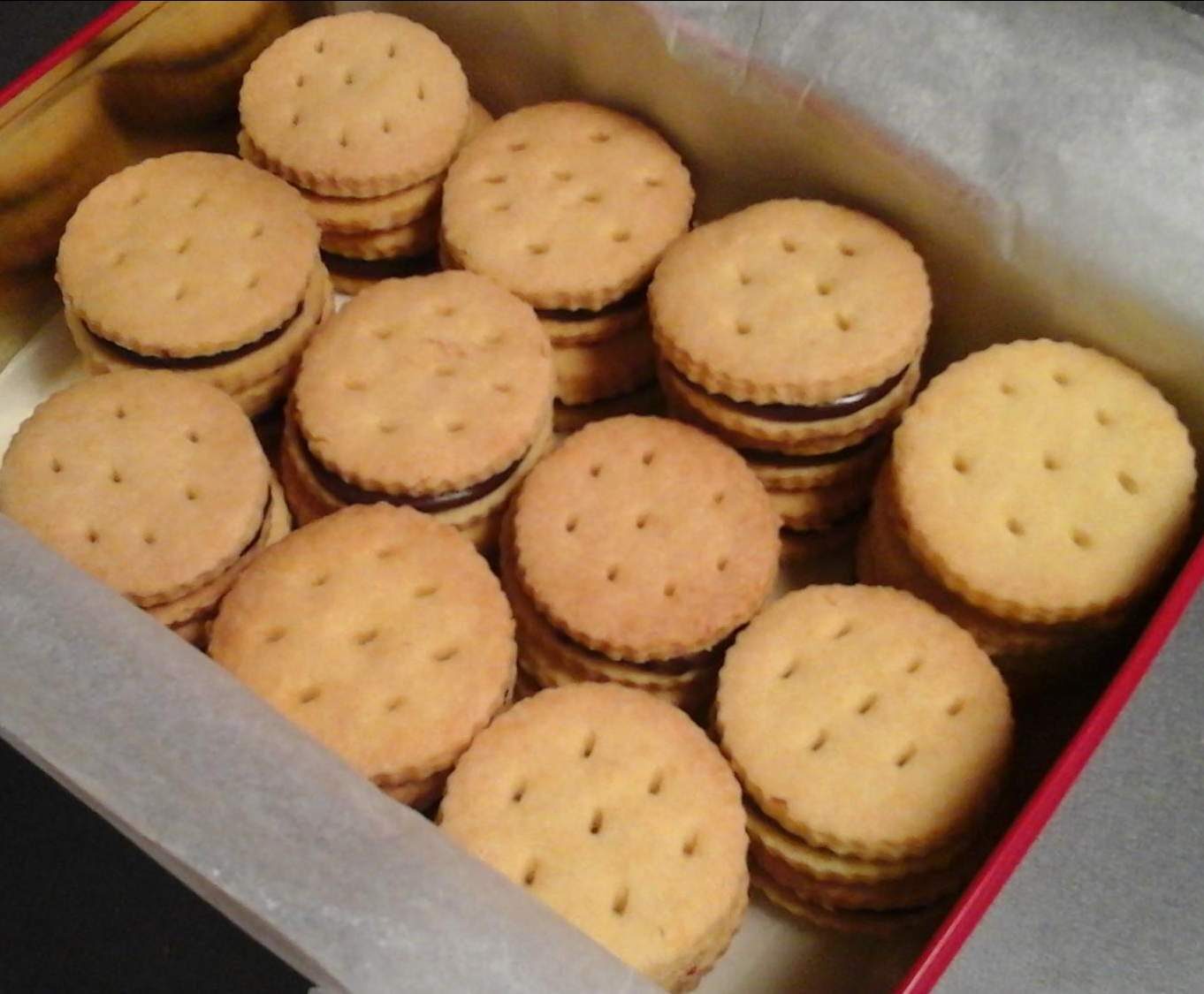 Sablés fourrés au chocolat