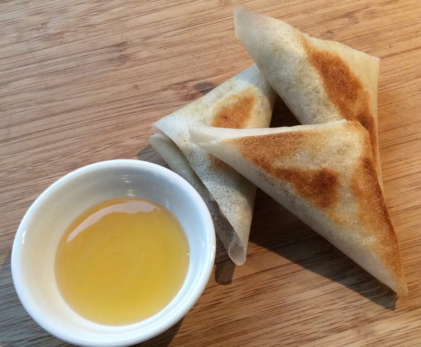 Samoussas poulet, oignons, curry