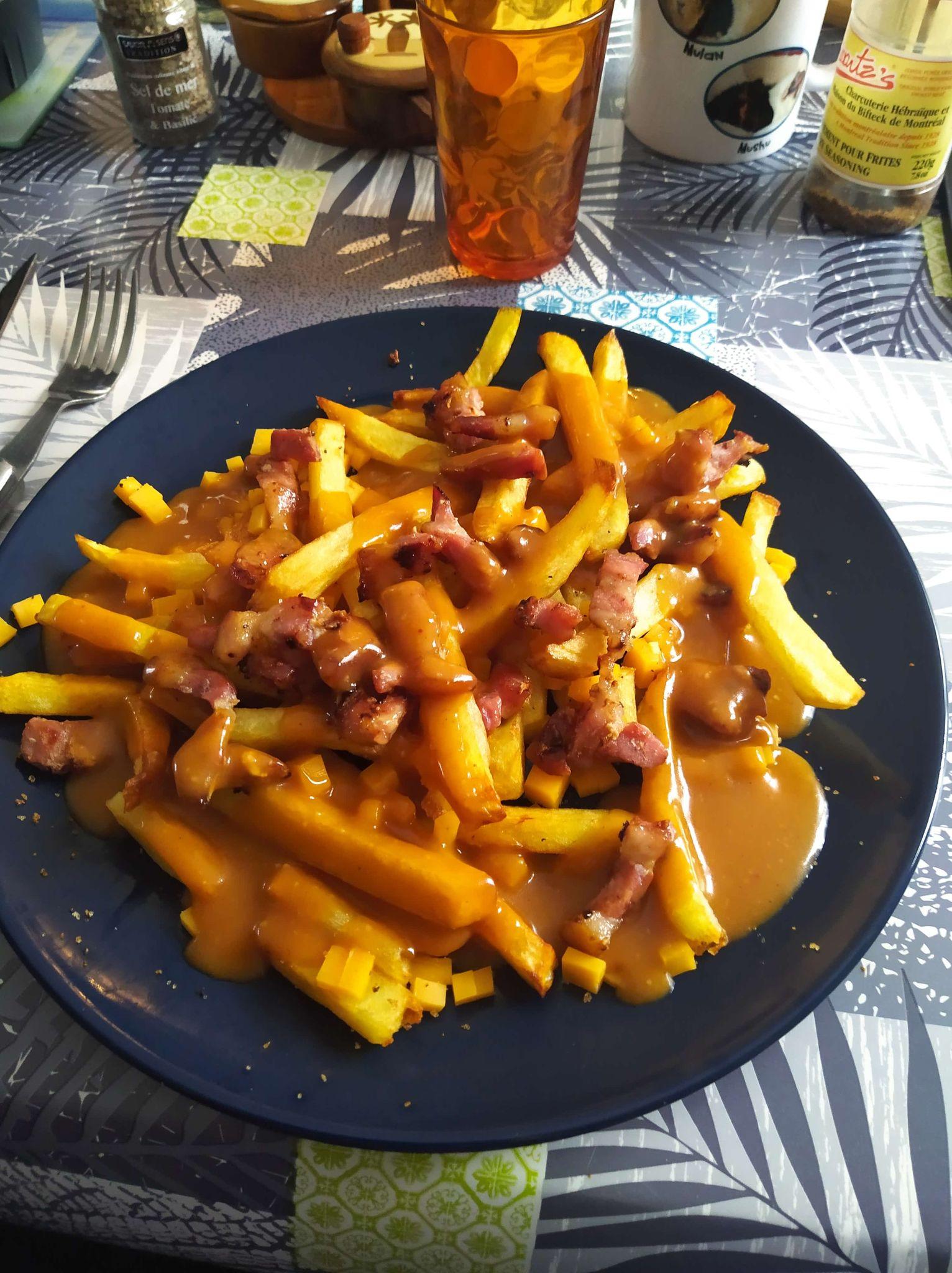 Sauce brune pour poutine
