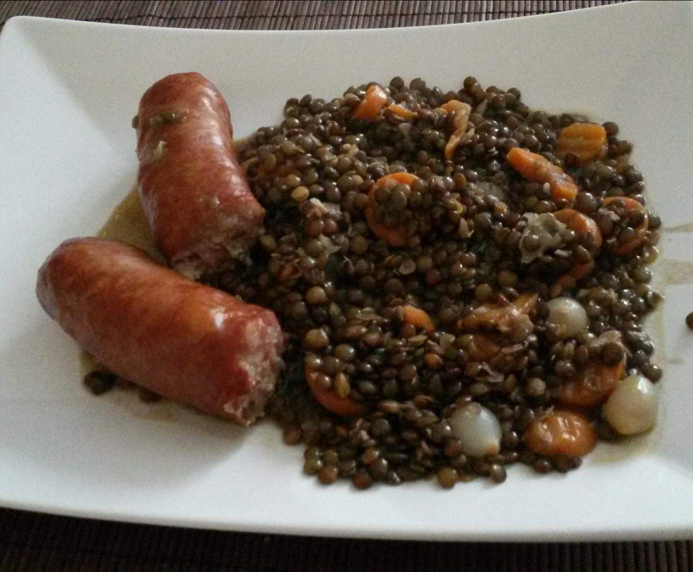 SAUCISSES AUX LENTILLES VERTES