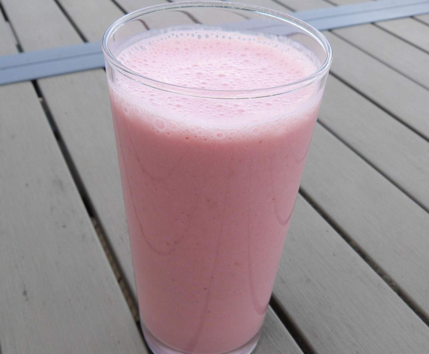 Smoothie fraise meringue