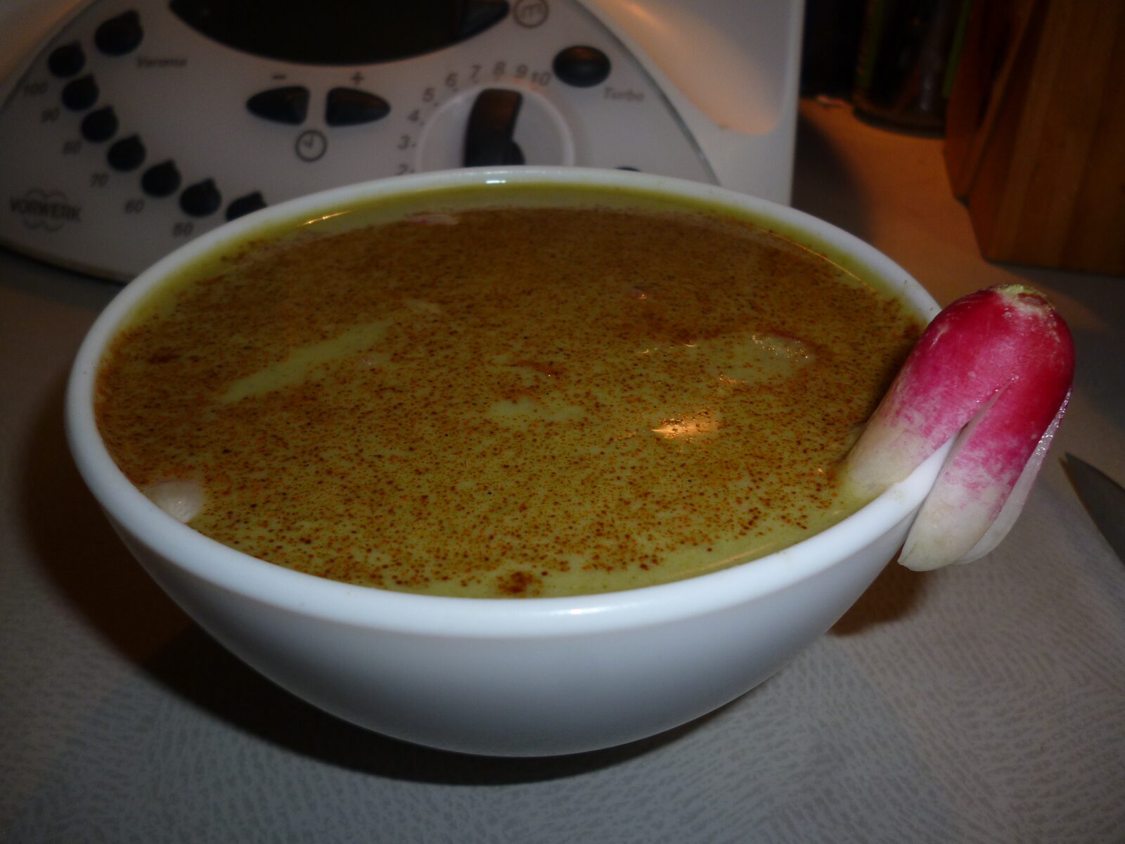 Soupe aux fanes de radis