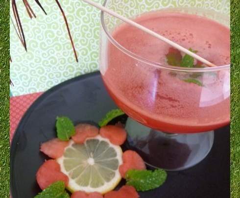 Soupe fraîche à la pastèque