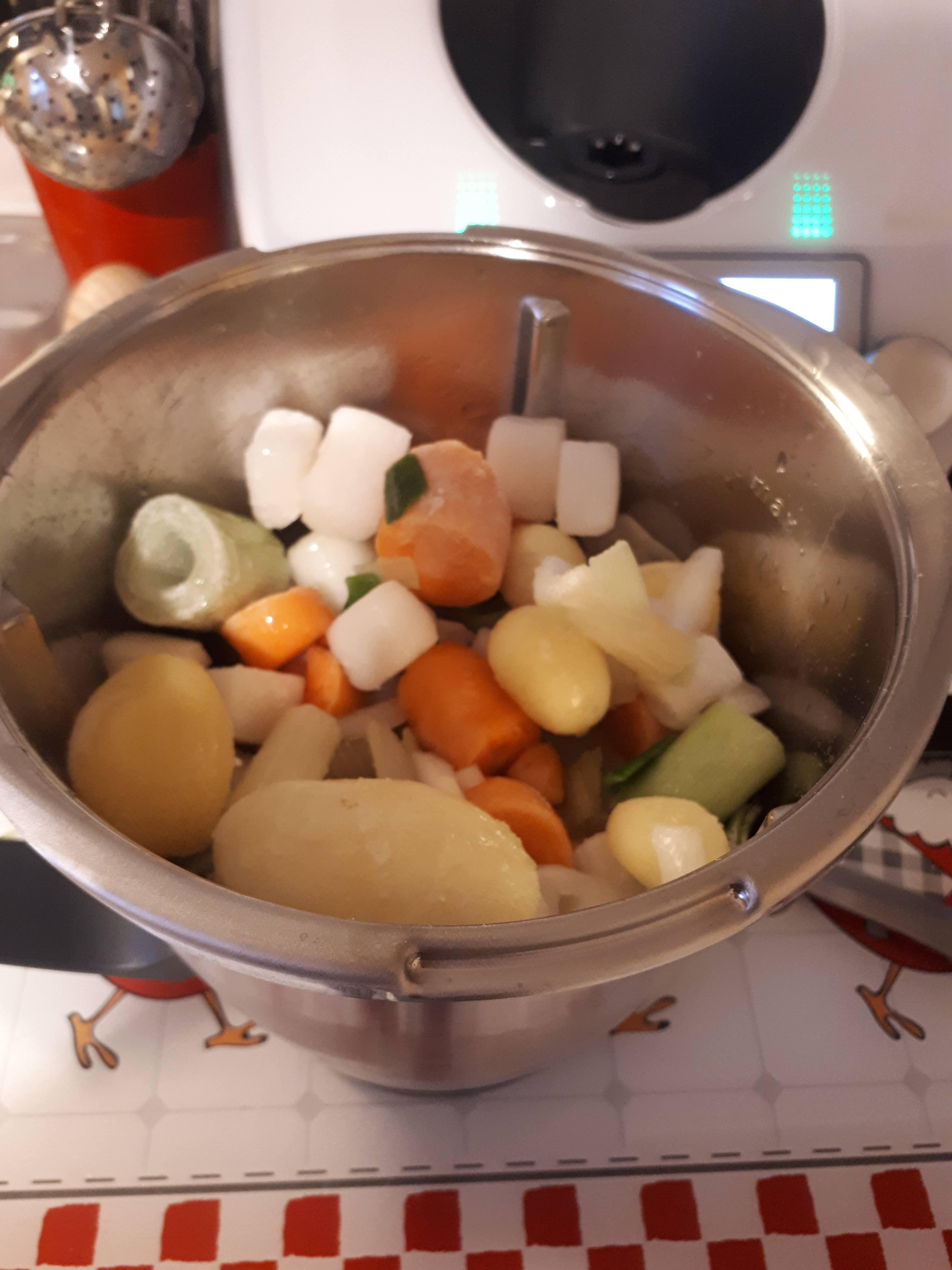 SOUPE ou VELOUTÉ de LÉGUMES SURGELÉS RAPIDE