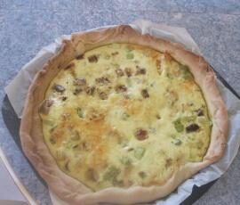 Tarte aux poireaux et au saumon fumé légère