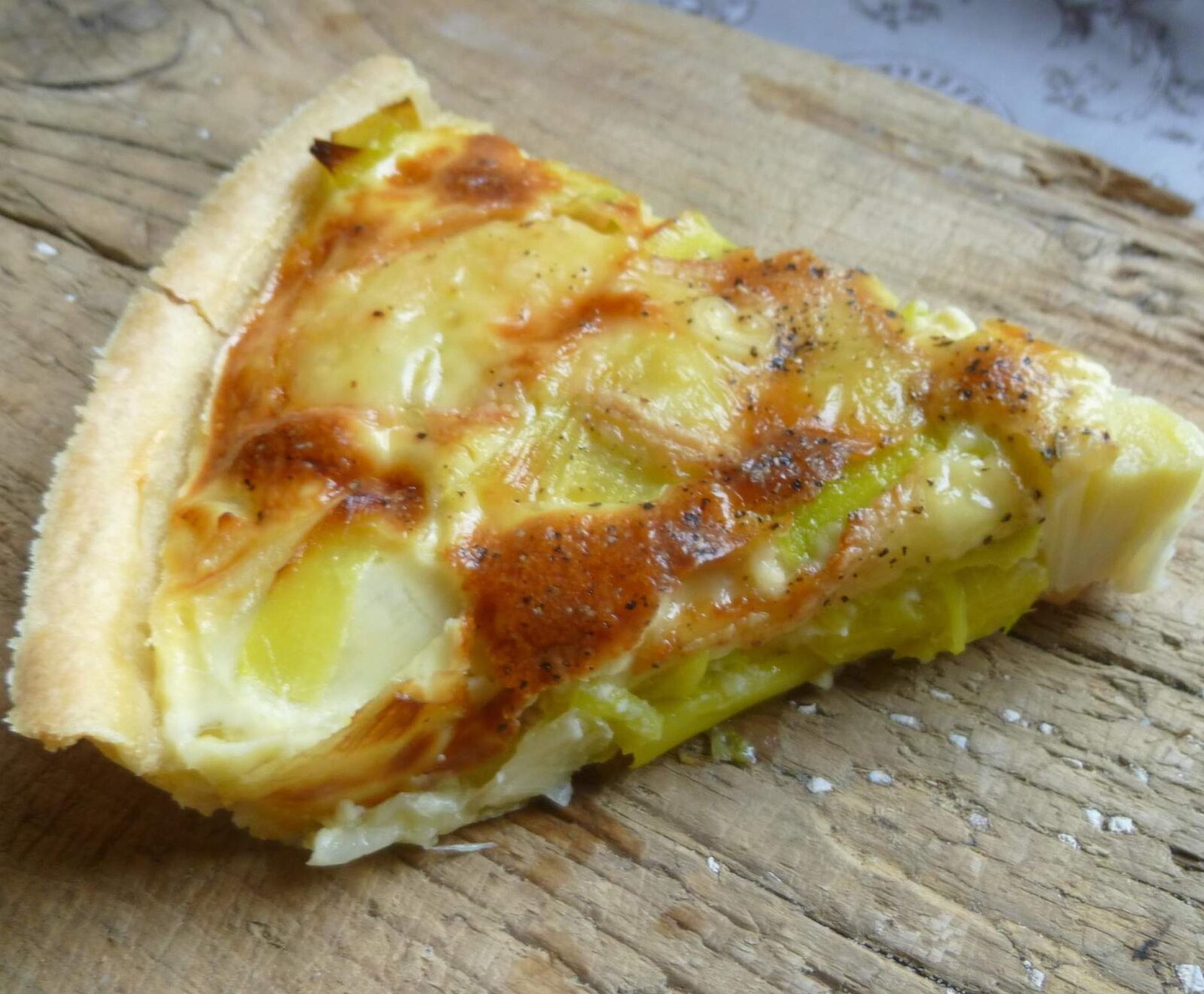 tarte aux poireaux et crème de Maroilles