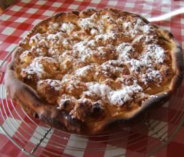 TARTE AUX POMMES ET AUX STREUSSELS