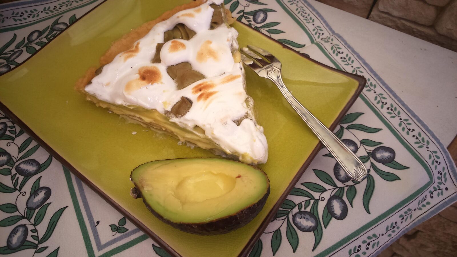 tarte citron/avocat meringué