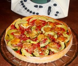 Tarte courgettes tomates lardons et chèvre