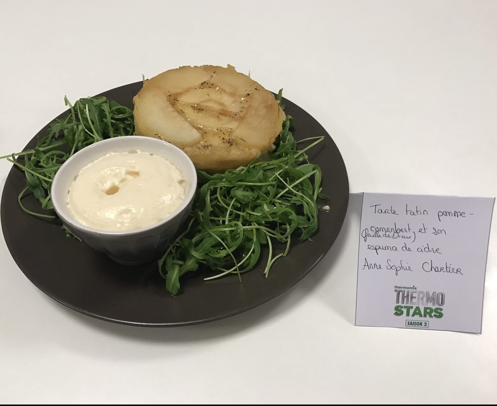TARTE TATIN POMME-FEUILLE DE DREUX ET SON ESPUMA DE CIDRE