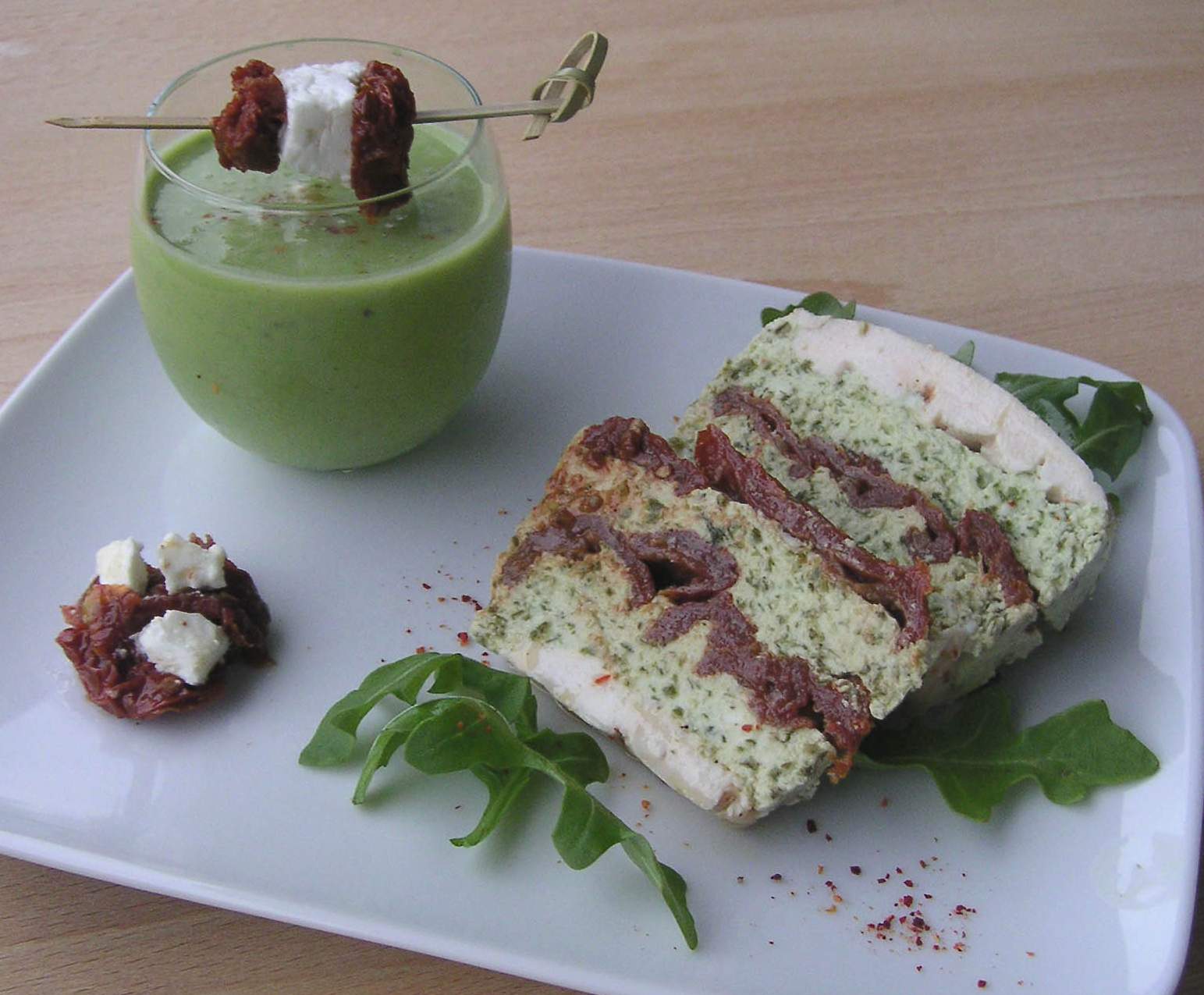 Terrine Estivale Poulet - Roquette - Tomates confites